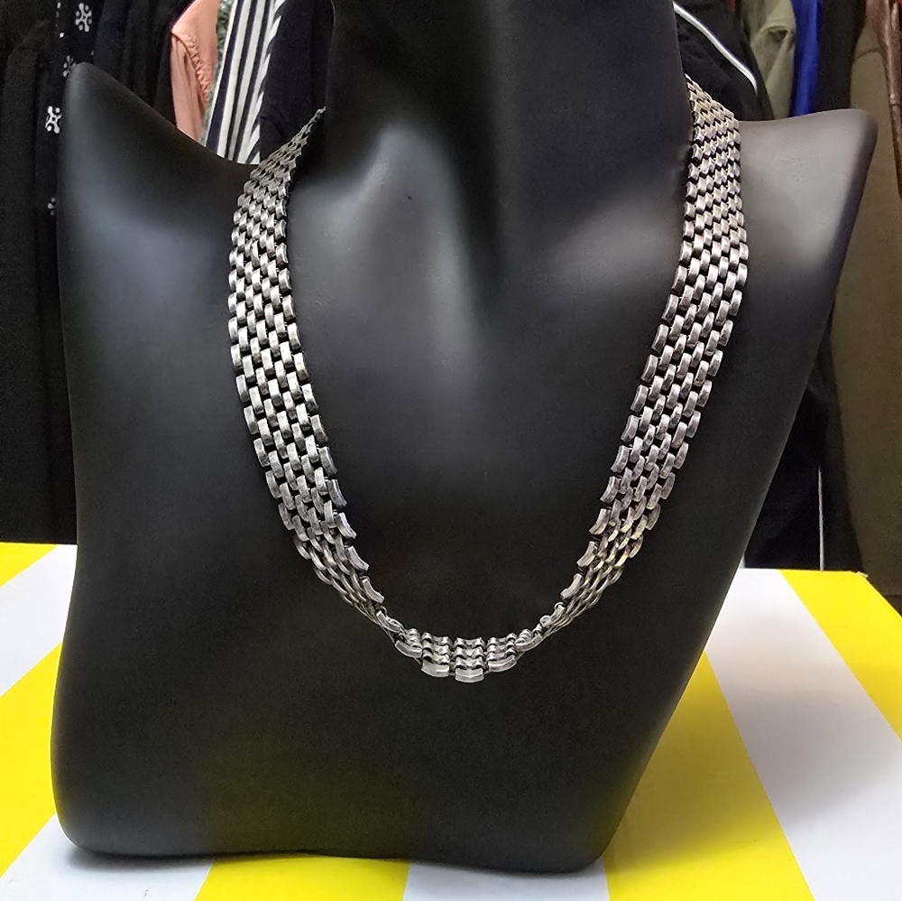 Elegant Trifari Silver Tone Choker Necklace #0904